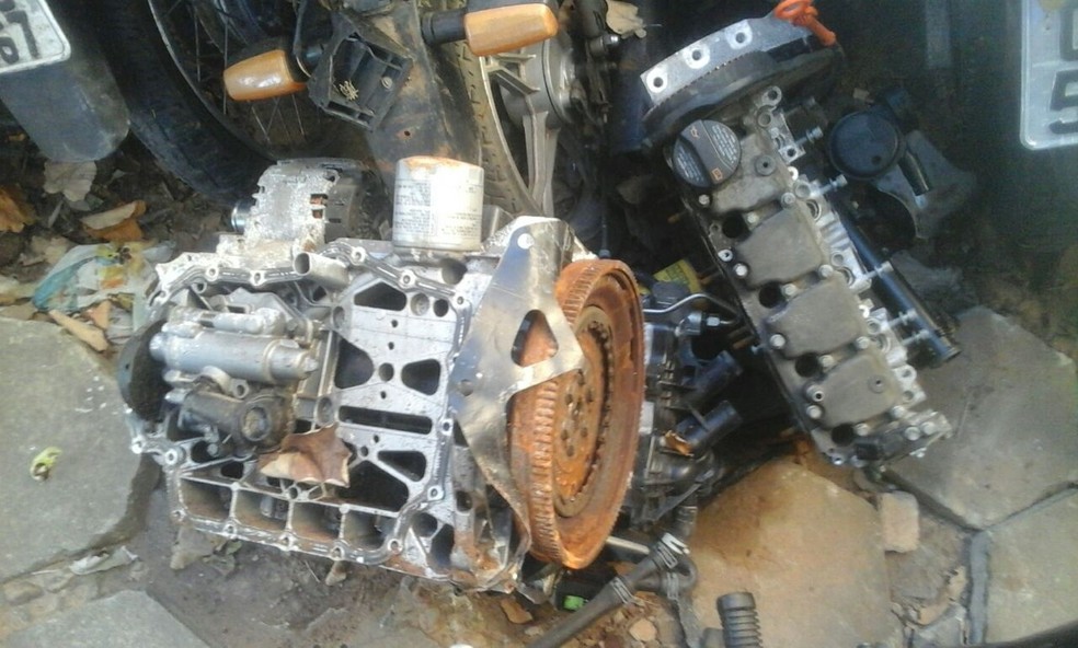 Homem é suspeito de comandar um esquema de receptação e desmanche de veículos roubados (Foto: Ivan Lemos/Inter TV cabugi)