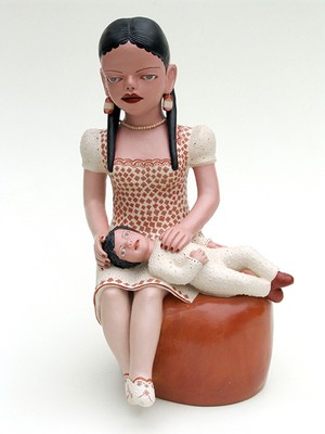 Uma das bonecas de barro da artesã Maria José Gomes da Silva, conhecida como Zezinha (Foto: Shutterstock)