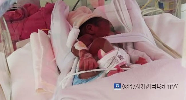 Bebês estão em UTI neonatal, em Dubai (Foto: Reprodução/Channelstv)