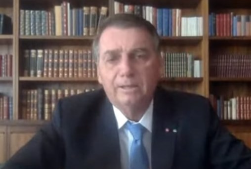 Bolsonaro em entrevista à rádio Jovem Pan Maringá, em agosto de 2021