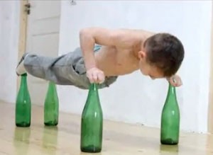 Video No Youtube Mostra A Crianca Mais Forte Do Mundo Noticias Techtudo