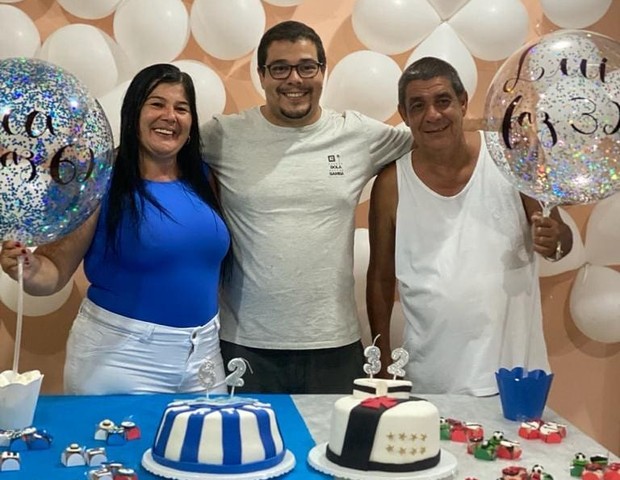 Monica com o filho, Louiz Carlos, e Zeca Pagodinho (Foto: Reprodução/ Instagram)
