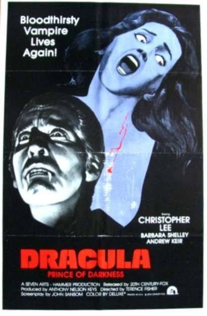 IMAGEM: “Vampiro sanguinário vive outra vez”, diz cartaz do filme “Dracula: Prince of Darkness”, de 1966 (Foto: reprodução)