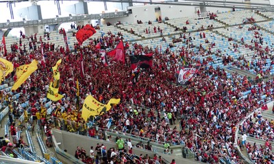 Torcida do Flamengo passou a fazer muita festa após o gol do Figueira (Foto: Fred Gomes/GloboEsporte.com) Torcida do Flamengo passou a fazer muita festa após o gol do Figueira (Foto: Fred Gomes/GloboEsporte.com)