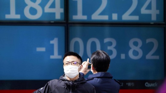 Bolsas da Ásia fecham em alta com acordo do teto da dívida; Hong Kong é exceção