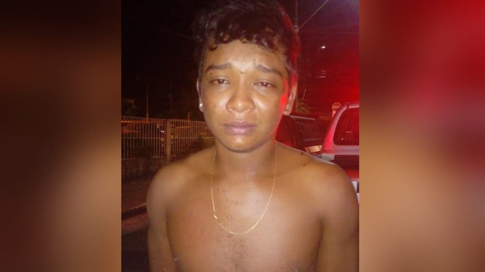 Cristian Roberto, 19 anos, confessou ter matado padre José Ronaldo Gomes de Brito  — Foto: Reprodução/Redes sociais