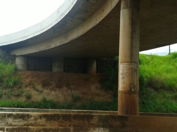 Viaduto em Araguaína onde o homem de 33 anos morou (Foto: Divulgação/PRF-TO)