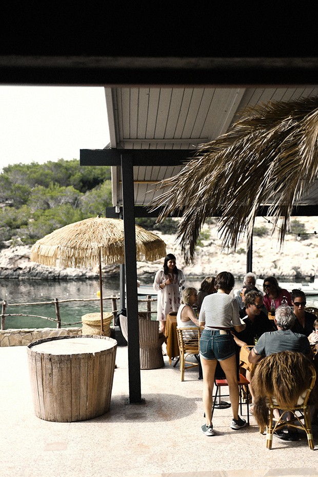 Los enamorados é um hotel praiano com atmosfera vintage e colorida em Ibiza (Foto: Iris Dorine, Liselore Chevalier e Valerie van der Werff/ divulgação)
