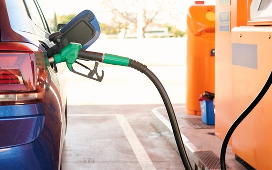Produção, oferta e demanda e paridade com a gasolina são fatores que influenciam no preço do etanol do campo às bombas de combustível
