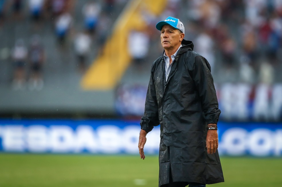 Renato aponta erros do Grêmio, mas vê estreia positiva no Gauchão e aprova poder de reação