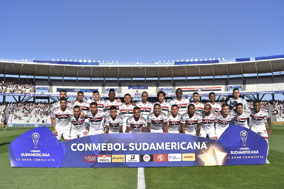 São Paulo tem somente o Brasileirão para tentar conquistar vaga para