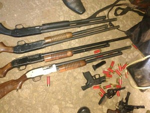 assalto banco União da Serra criminosos suspeitos assaltantes armas apreendidas (Foto: Divulgação/Brigada Militar)