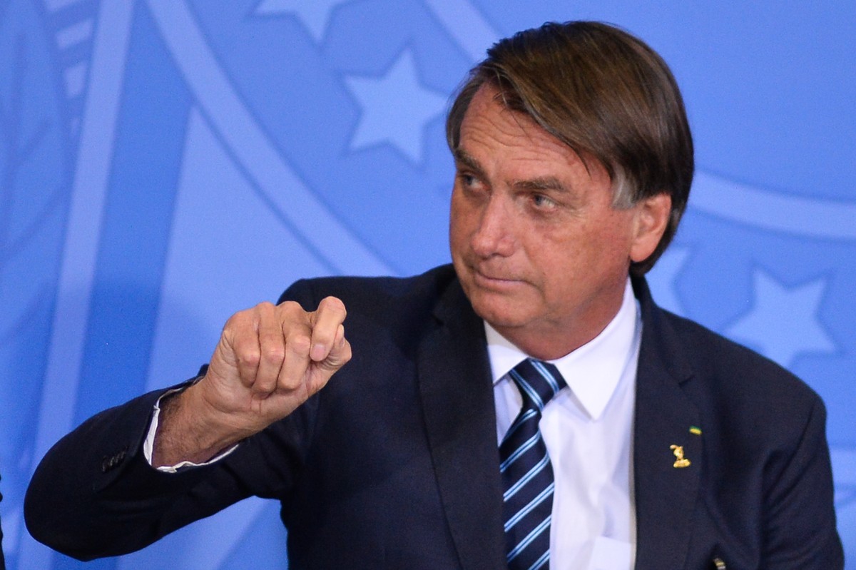 Bolsonaro sanciona, com veto, lei que autoriza empresas a remarcar até 2023 eventos cancelados na pandemia