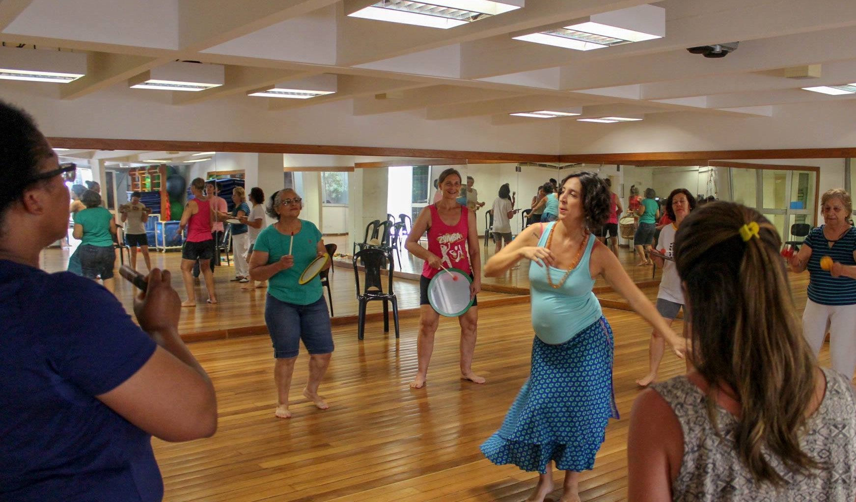 Sesc Sorocaba oferece aula gratuita de dançaterapia neste domingo