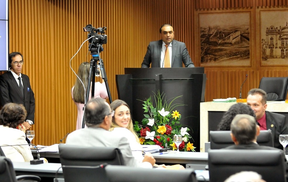 Câmara Municipal de Natal aprovou projeto de lei que obriga município a divulgar relatórios de manutenção de viadutos, pontes e outras estruturas — Foto: Elpídio Júnior/CMN