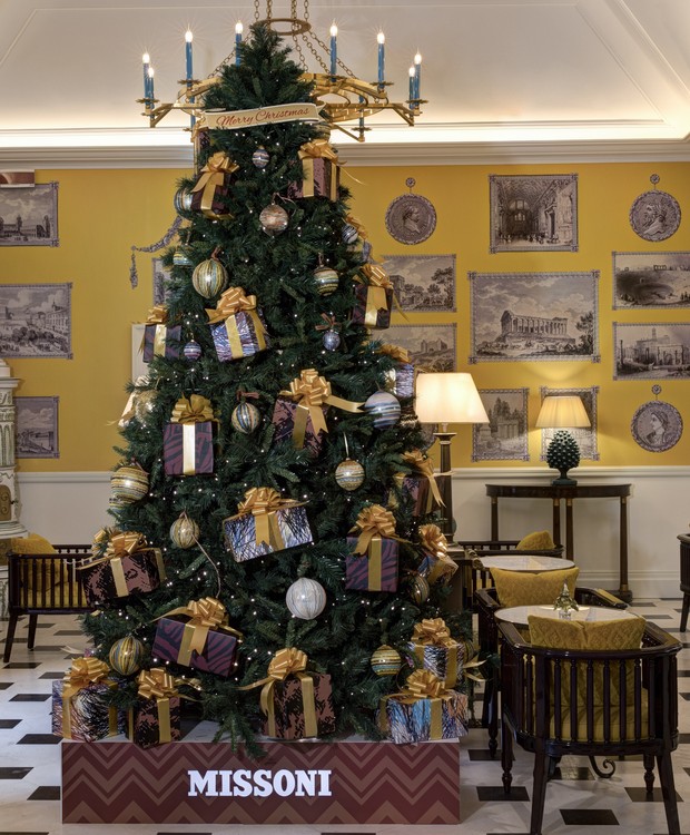 Árvore de Natal da grife Missoni, no Hotel de la Ville, em Roma (Foto: Divulgação)