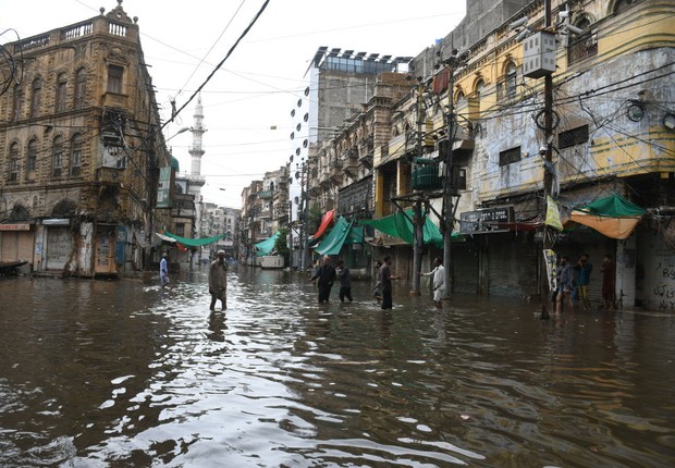 Paquistão foi atingido por forte chuva de Monções (Foto: Getty Images)