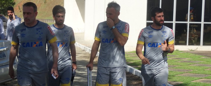 Ensinar e aprender: os primeiros desafios de Paulo Bento no Cruzeiro