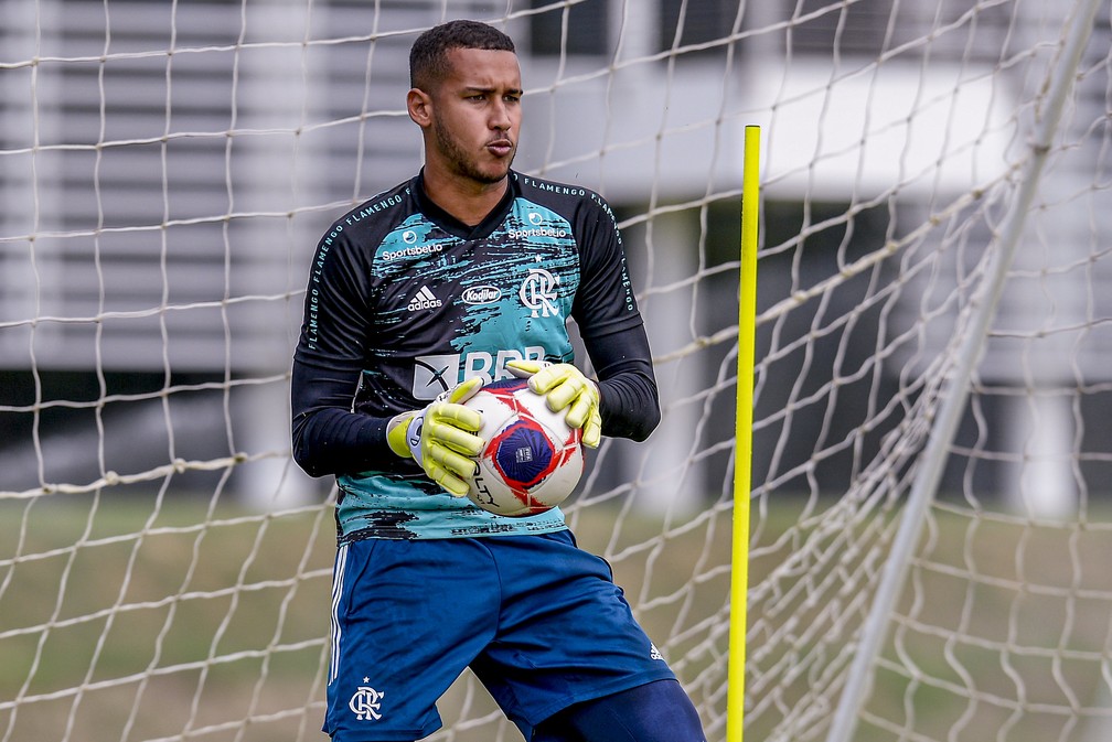 Gabriel Batista no treino do Flamengo &mdash; Foto: Marcelo Cortes/Flamengo