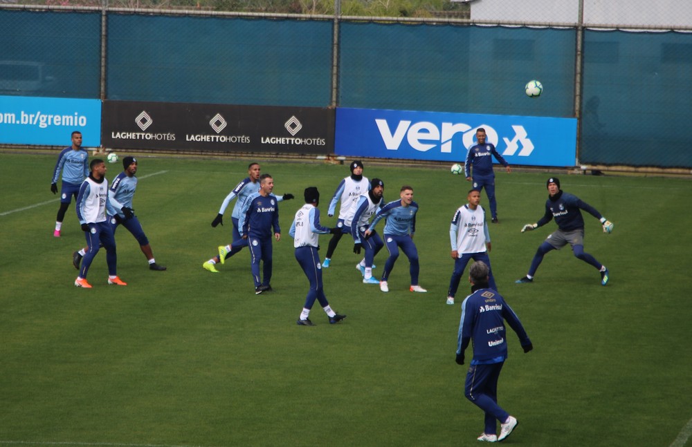 Grêmio x Athletico: Renato tem só três titulares em treino e mantém dúvida na lateral
