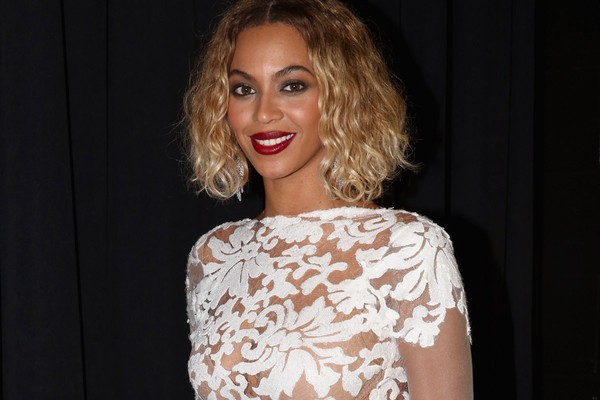 Beyoncé tinha 19 anos quando transou pela primeira vez e foi com o homem que se tornaria seu marido, Jay-Z!  (Foto: Getty Images)