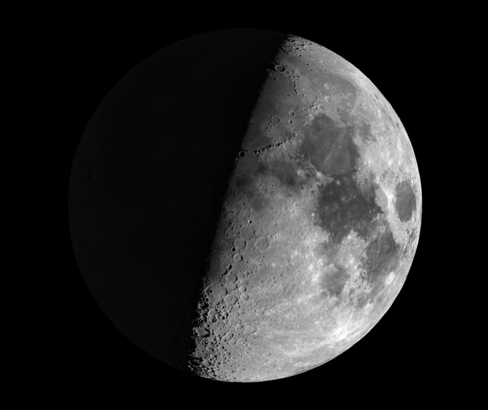 Características do subsolo lunar e, em particular, sua composição continuam sendo desconhecidas — Foto: NASA