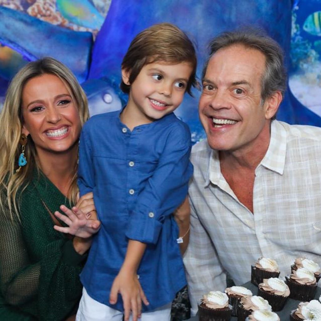 Luisa Mell com o filho, Enzo, e o marido Gilberto Zaborowsky (Foto: Reprodução/Instagram)