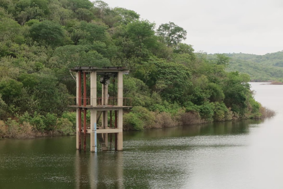 Barragem de Atalho iria liberar as água da transposição do Rio São Francisco para a barragem dos Porcos. — Foto: Antônio Rodrigues/ SVM