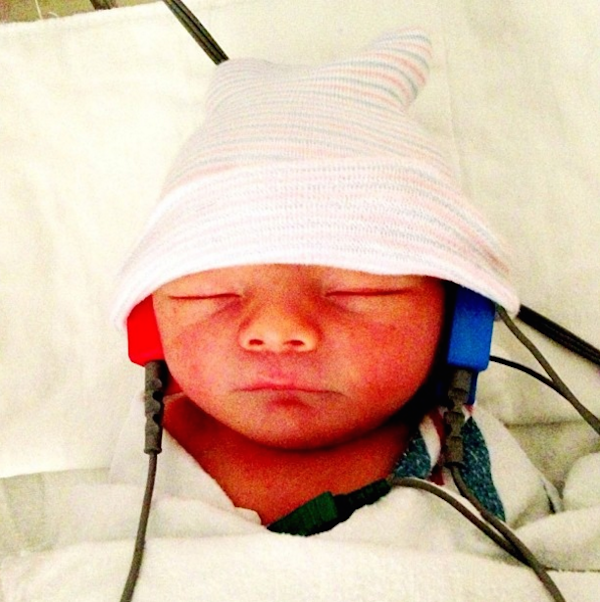 A primeira foto do bebê de Fergie com Josh Duhamel (Foto: Instagram)