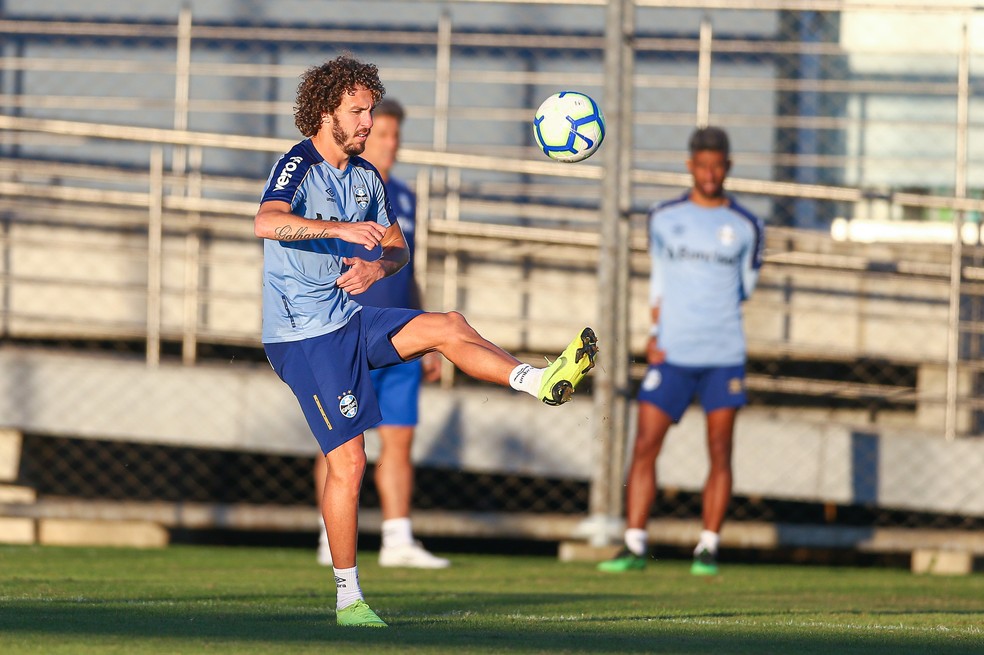 Galhardo será o titular contra o Atlético-MG, no domingo — Foto: Lucas Uebel/Grêmio