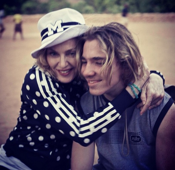 Madonna e Rocco Ritchie (Foto: Instagram)