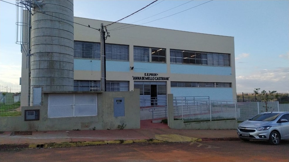 Escola Estadual Professora Anna de Mello Castriani, em Regente Feijó — Foto: Bruna Bachega/TV Fronteira
