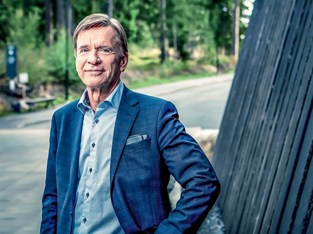 Håkan Samuelsson, CEO global da Volvo, acredita que montadoras têm a obrigação moral de usar tecnologia para proteger passageiros e motoristas — mesmo que eles não queiram (Foto: Divulgação)