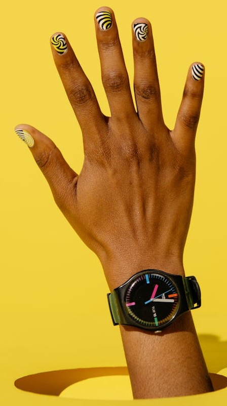 Tem pulso fino? Esses 5 smartwatches foram feitos pra você