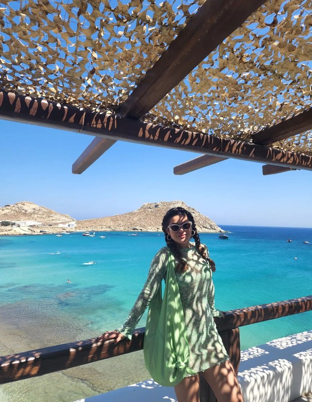 Η Maisa Silva σε ένα ταξίδι στη Μύκονο, Ελλάδα (Φωτογραφία: Reprodução/Instagram)