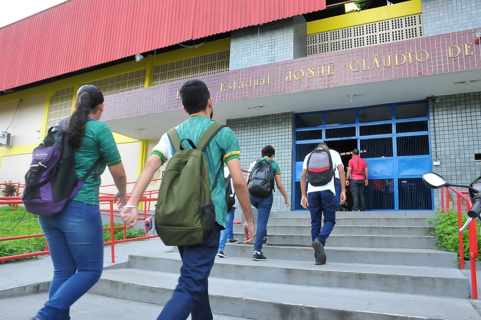 Ano letivo das escolas estaduais do AM começa no dia 6 de ...