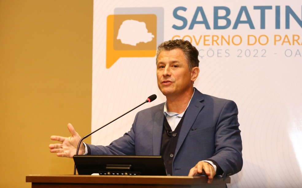 Candidato ao Governo do Paraná Ricardo Gomyde (PDT) em sabatina da OAB-PR — Foto: Giuliano Gomes