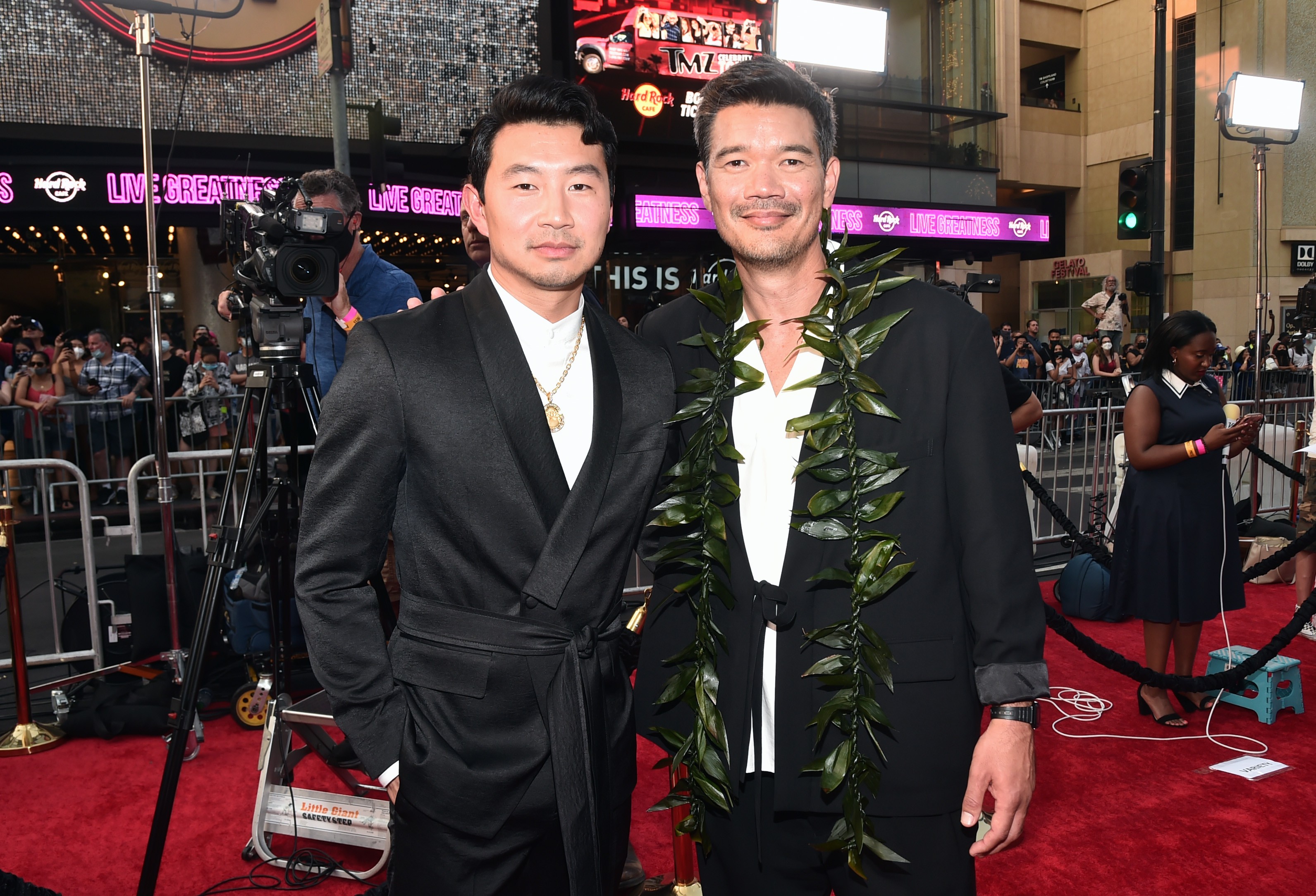 Simu Liu e Destin Daniel Cretton no lançamento de Shang-Chi e a Lenda dos Dez Anéis (2021) em Los Angeles (Foto: Getty Images)