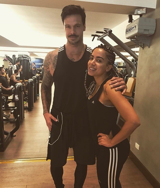 Flávio Mendonça e Anitta (Foto: Instagram / Reprodução)