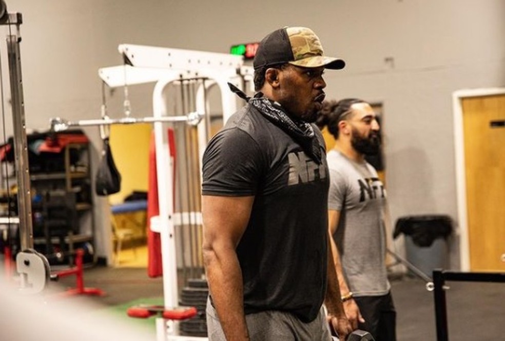 Quanto ganha Jon Jones no UFC?