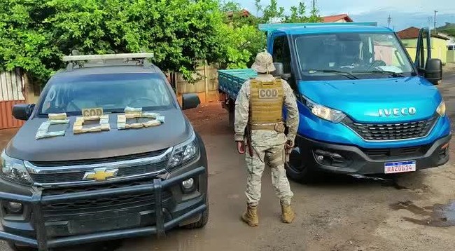 VDEO: Polcia encontra mais de R$ 200 mil escondidos dentro de caixa de furadeira