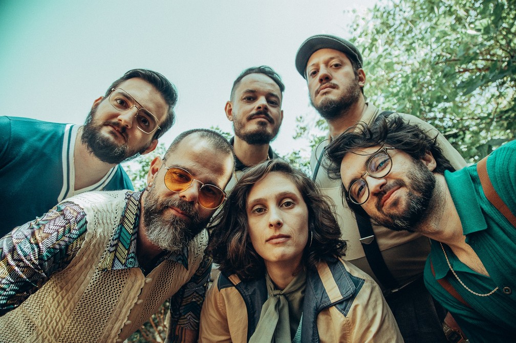 Caramelows lança funk em single com amostra inicial do primeiro álbum solo  da ex-banda de Liniker | Blog do Mauro Ferreira | G1