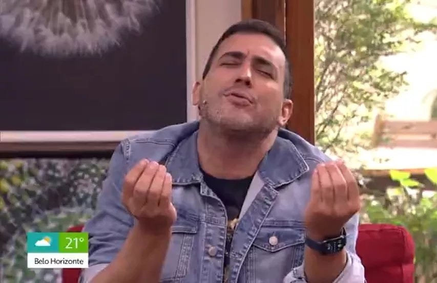 André Marques fala russo durante É de Casa (Foto: TV Globo)