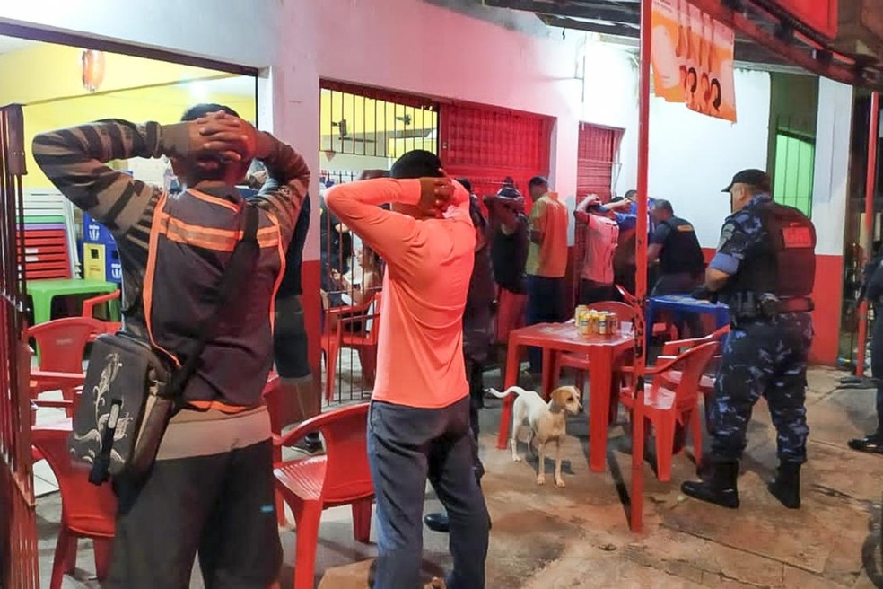 Operação fecha bares e casas noturnas irregulares, em Ananindeua — Foto: Divulgação/ PCPA