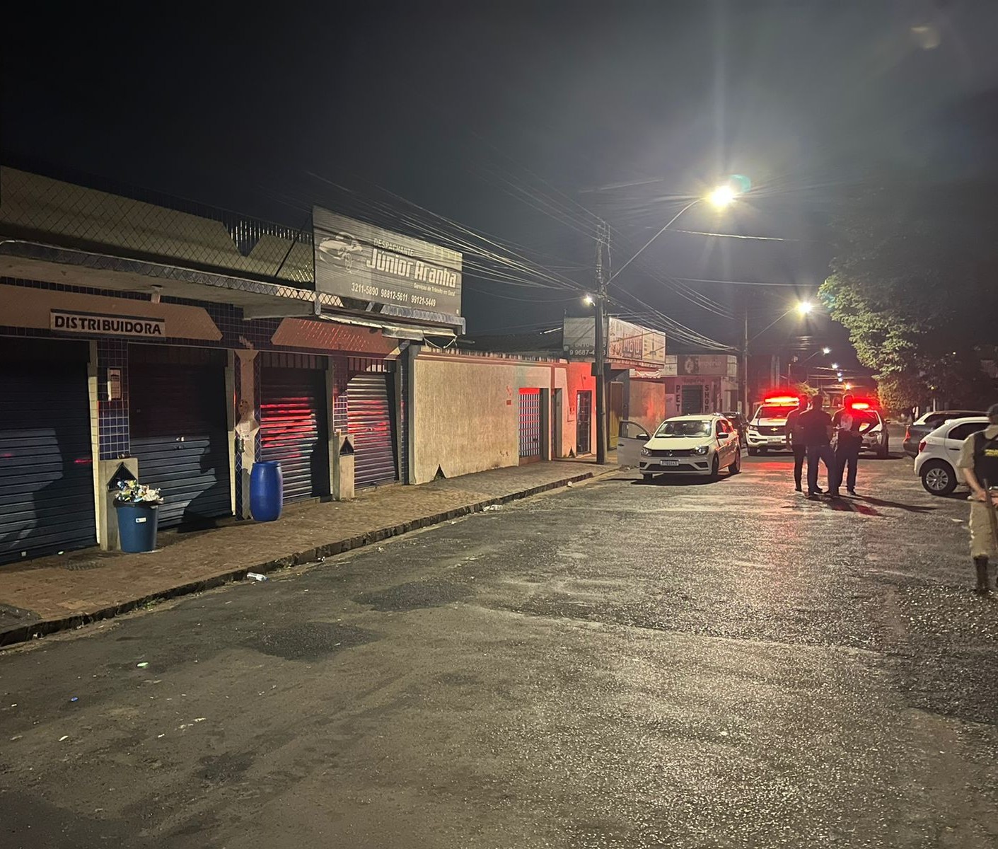 VÍDEO: bar no Bairro Umuarama em Uberlândia é interditado e outro notificado em nova fiscalização