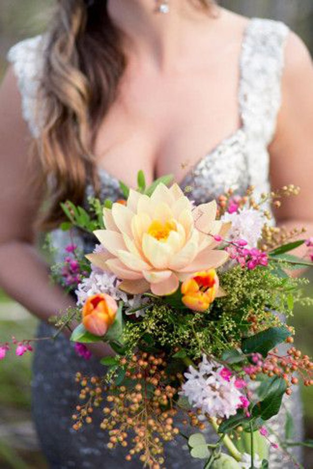 Buquê com flor de lótus (Foto: Pinterest/Reprodução)