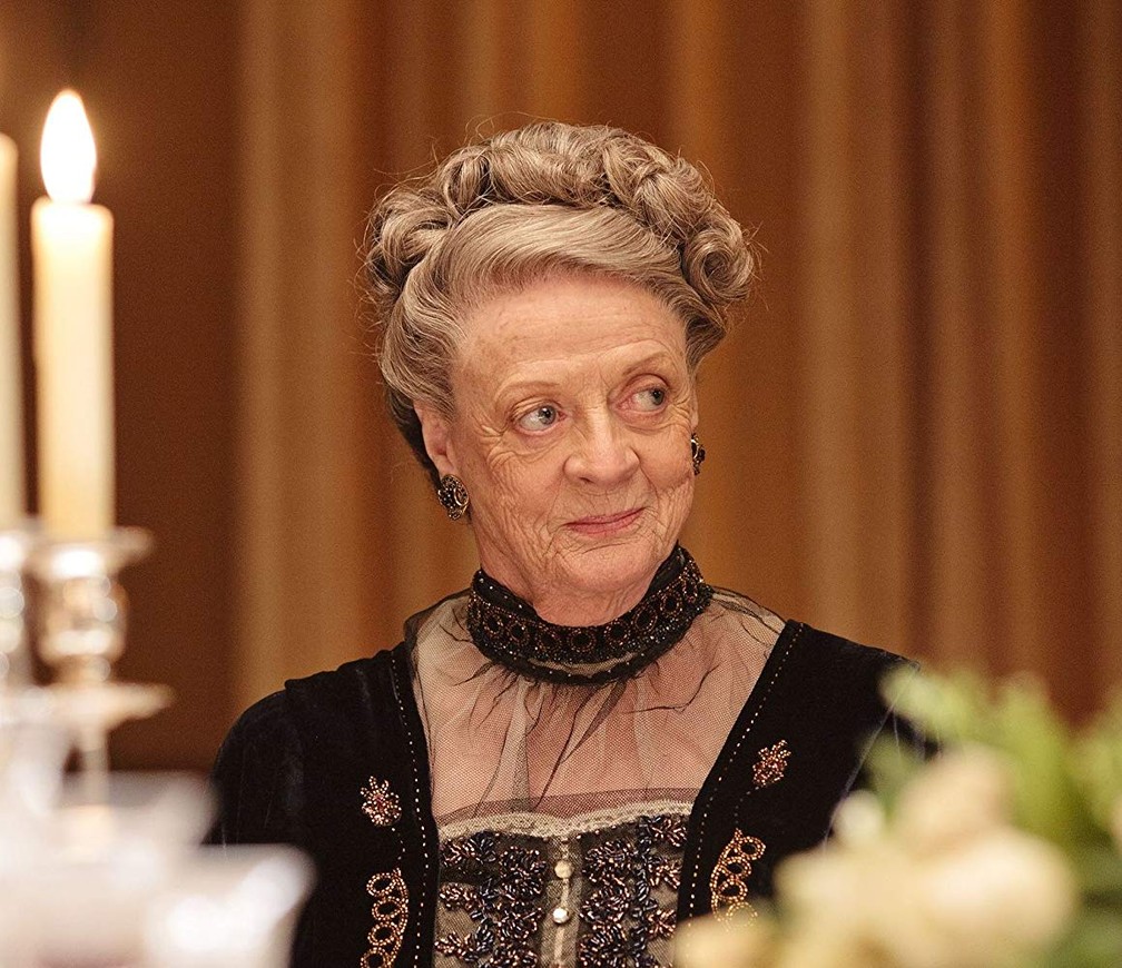 Quem é Maggie Smith, a rabugenta Lady Violet de 'Downton Abbey ...