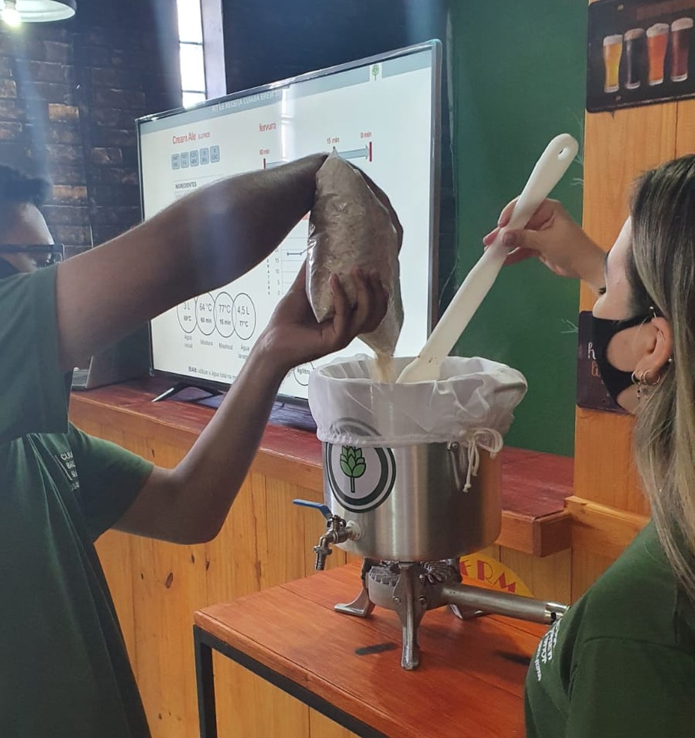 Cervejas artesanais nacionais possuem vrias opes e sabores, como maracuj e frutas vermelhas.  Foto: Divulgao