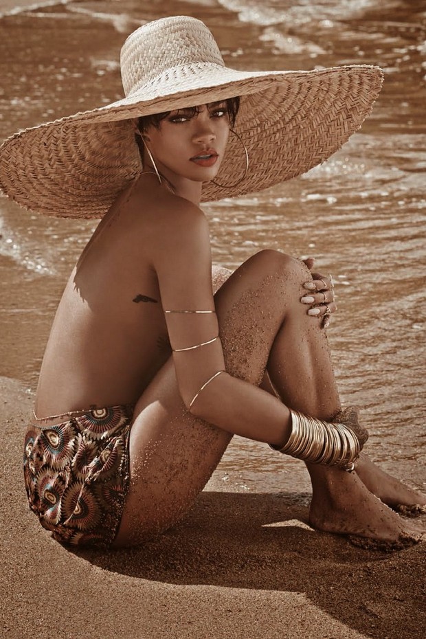 Rihanna na Vogue Brasil (Foto: Mario Vivanco/Vogue Brasil)