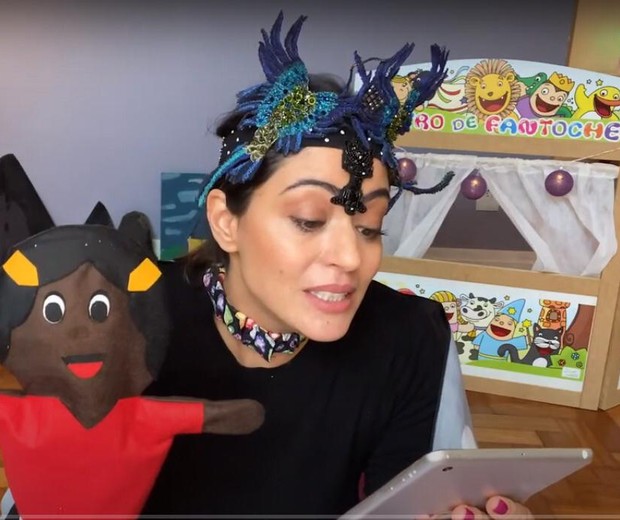 Carol Castro interpreta áudiolivro infantil sobre o novo coronavírus (Foto: Reprodução/YouTube/PAHO TV)